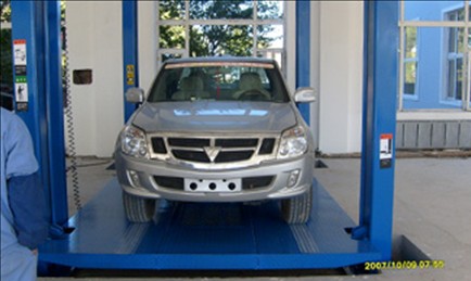 汽車升降(jiàng)機 汽車升(sheng)降機