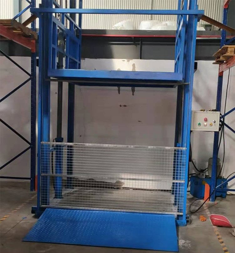 導(dao)軌式液壓(yā)升降貨梯(ti) 導軌(guǐ)式液壓升(sheng)降貨梯