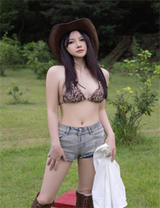 女同